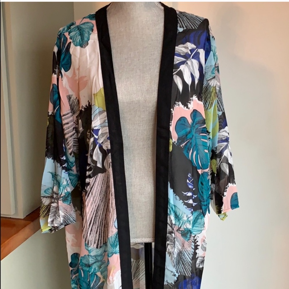 Boho Sheer Palm Print Kimono - Picture 3 of 3